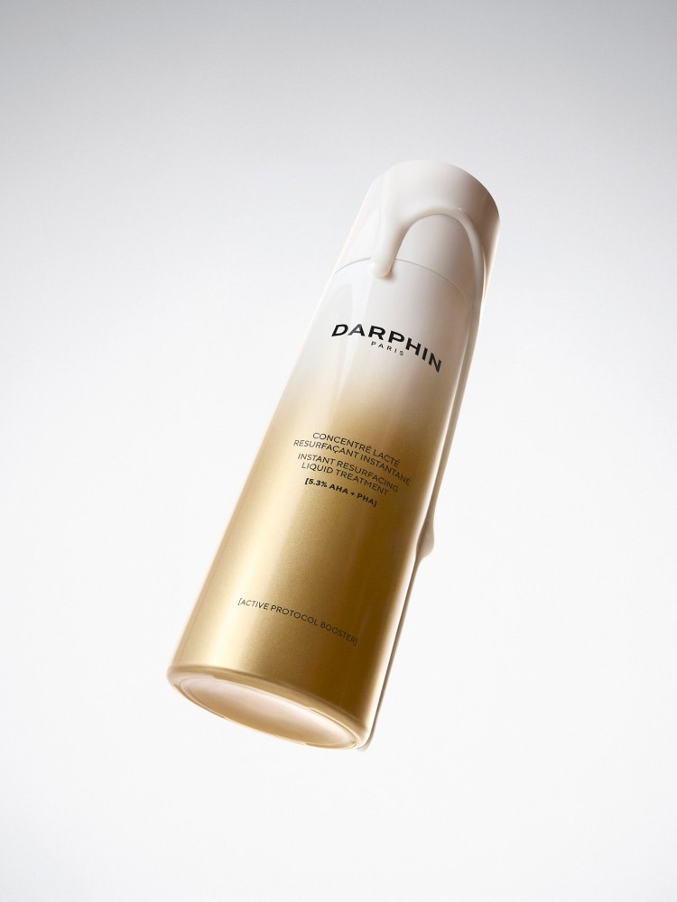 INSTANT RESURFACING LIQUID TREATMENT A concentrated resurfacing liquid treatment to help dissolve pore-clogging buildup and reveal a smoother, more luminous and youthful-looking complexion. As light as an essence, as potent as a serum. For visibly transformative results., 150ml