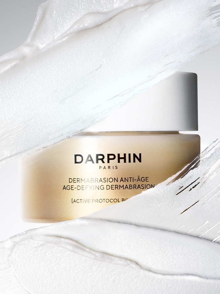 AGE-DEFYING DERMABRASION Instant improvement in pore visibility, radiance & smoothness.