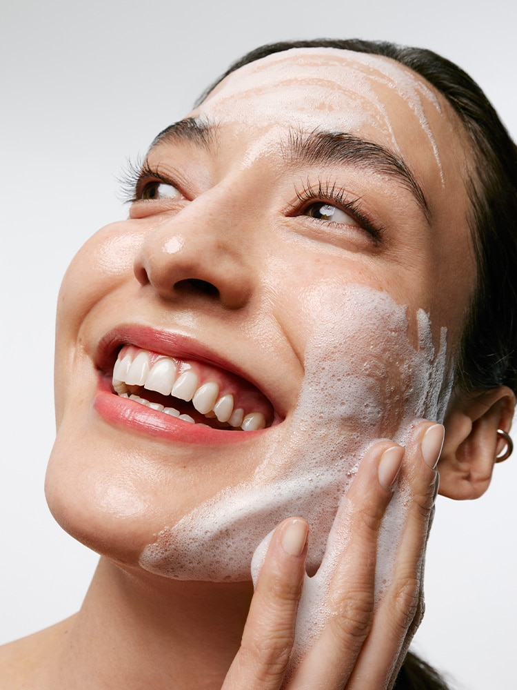 INTRAL Air Mousse Cleanser, 125 ml